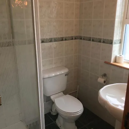 לינה וארוחת בוקר Rockgardencottage Lettermacaward